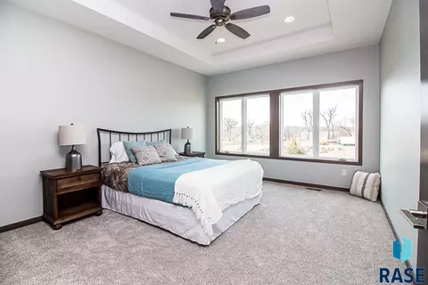 511 S Red Spruce Ave, Sioux Falls, SD 57110 photo 13