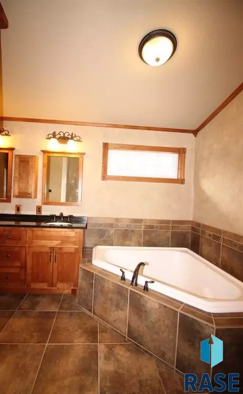 501 N Rose Ave, Tea, SD 57064 photo 16