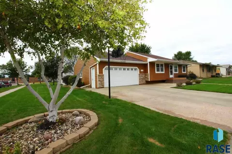 501 N Rose Ave, Tea, SD 57064 photo 36