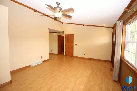501 N Rose Ave, Tea, SD 57064 photo 5