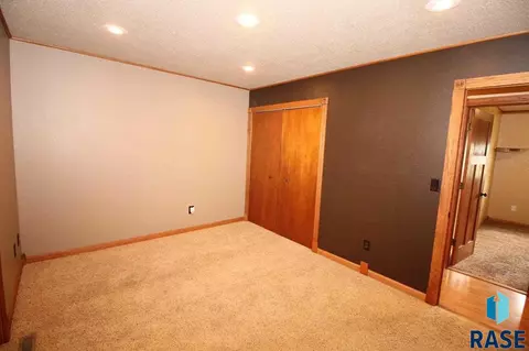501 N Rose Ave, Tea, SD 57064 photo 11