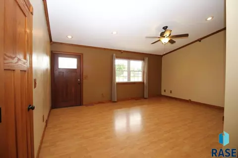 501 N Rose Ave, Tea, SD 57064 photo 4