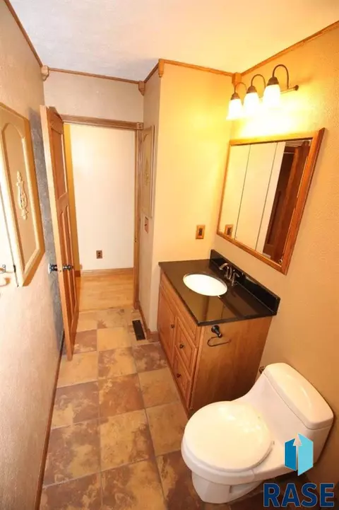 501 N Rose Ave, Tea, SD 57064 photo 10