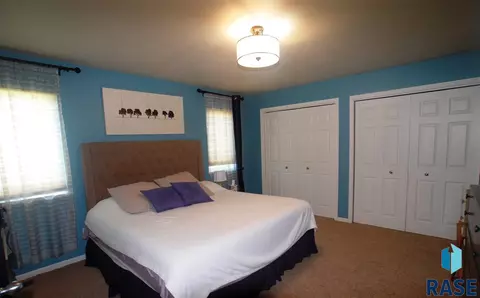 1309 W Creekside Dr, Brandon, SD 57005 photo 7