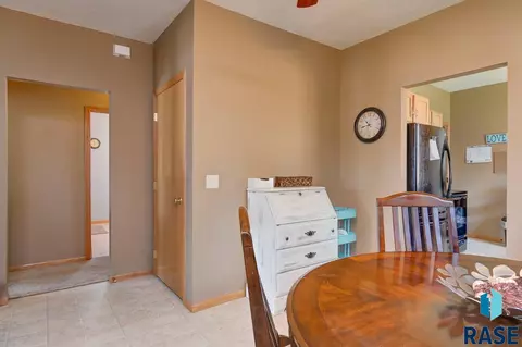 1908 E 8th St, Sioux Falls, SD 57103 photo 8