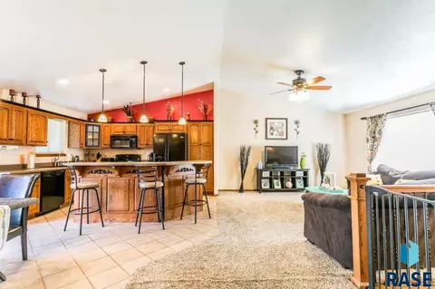 7208 W 64th St, Sioux Falls, SD 57106 photo 3