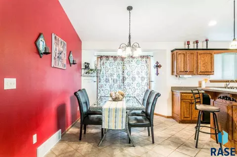 7208 W 64th St, Sioux Falls, SD 57106 photo 5