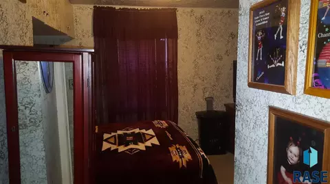116 S Williams Ave, Sioux Falls, SD 57104 photo 17
