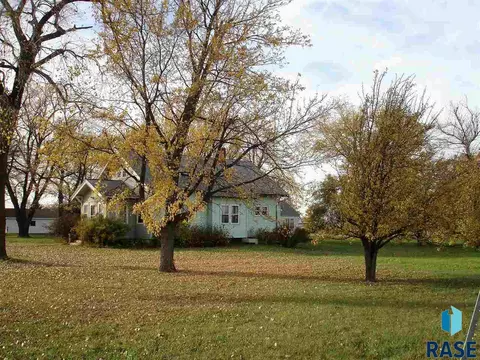 1220 E Fourth St, Freeman, SD 57029 photo 29
