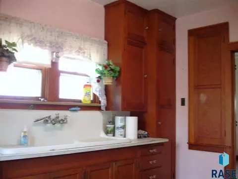 1220 E Fourth St, Freeman, SD 57029 photo 14
