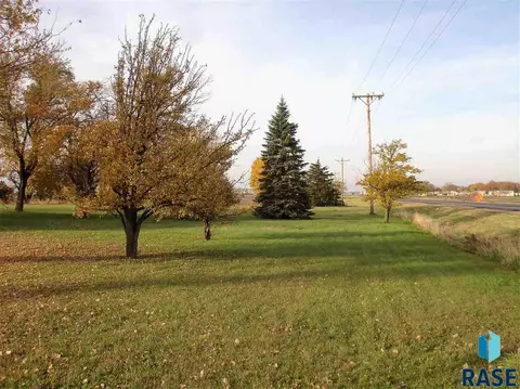 1220 E Fourth St, Freeman, SD 57029 photo 28