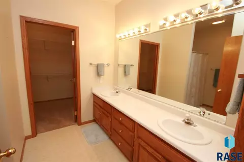 6002 S Tomar Rd, Sioux Falls, SD 57108 photo 14