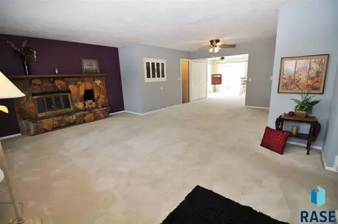 3505 E 24th St, Sioux Falls, SD 57103 photo 9