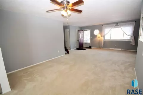 3505 E 24th St, Sioux Falls, SD 57103 photo 6
