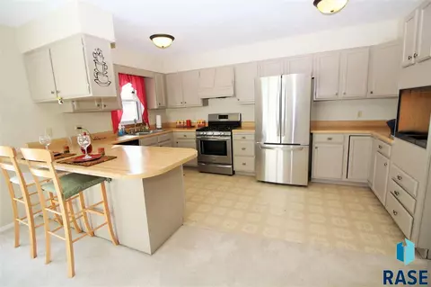 3505 E 24th St, Sioux Falls, SD 57103 photo 4