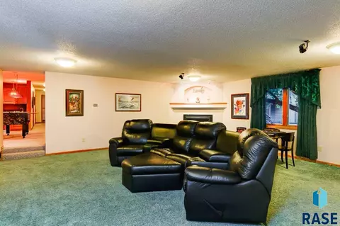 3521 E Braeburn Cir, Sioux Falls, SD 57103 photo 21