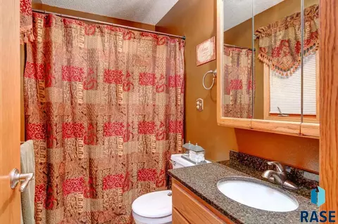 3521 E Braeburn Cir, Sioux Falls, SD 57103 photo 12