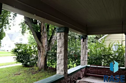 516 N Main St, Canton, SD 57013 photo 4