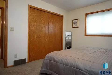 3600 E Dudley Ln, Sioux Falls, SD 57103 photo 16