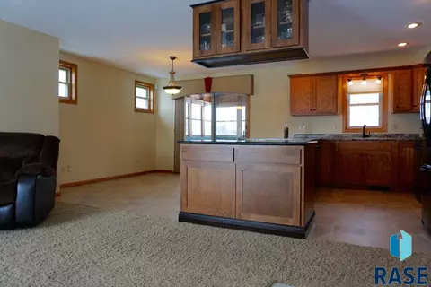 3600 E Dudley Ln, Sioux Falls, SD 57103 photo 5
