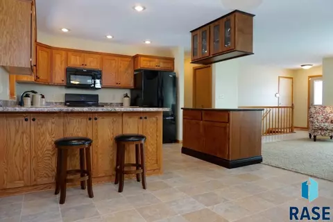 3600 E Dudley Ln, Sioux Falls, SD 57103 photo 2