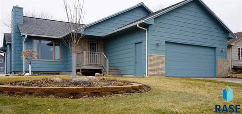 3600 E Dudley Ln, Sioux Falls, SD 57103 photo 1