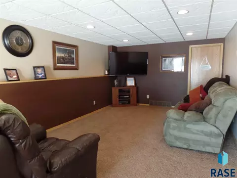 Undisclosed, Sioux Falls, SD 57107 photo 20