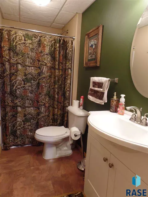 Undisclosed, Sioux Falls, SD 57107 photo 21