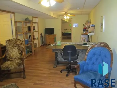 418 Cedar Ct, Madison, SD 57042 photo 20