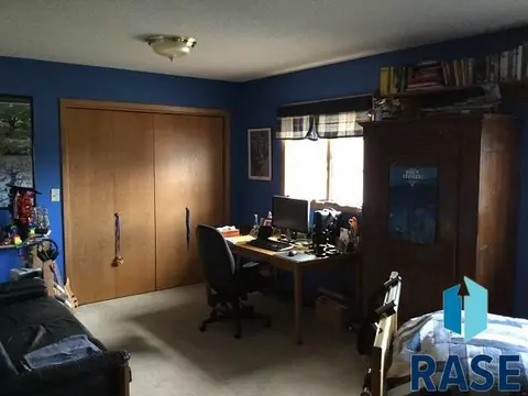 418 Cedar Ct, Madison, SD 57042 photo 27