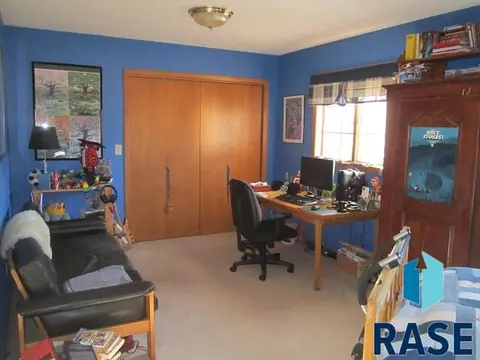 418 Cedar Ct, Madison, SD 57042 photo 15
