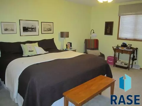 418 Cedar Ct, Madison, SD 57042 photo 12