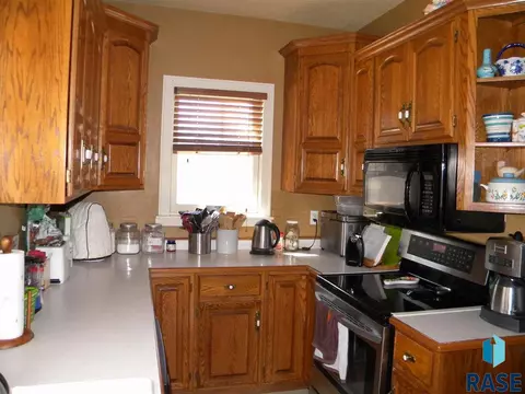 509 N Blanche Ave, Madison, SD 57042 photo 20