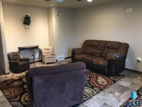 935 N Cole Ave, Tea, SD 57064 photo 14