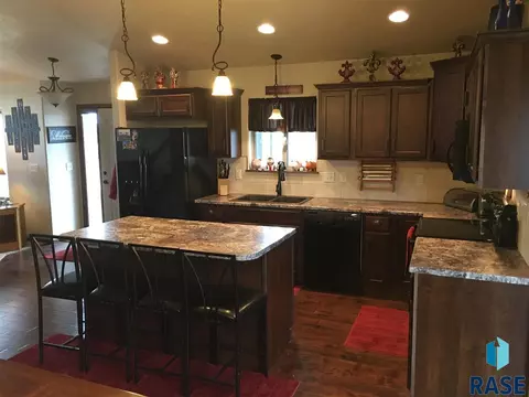 935 N Cole Ave, Tea, SD 57064 photo 7
