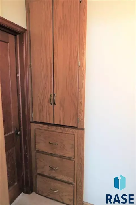 405 Cedar Ave, Marion, SD 57043 photo 9