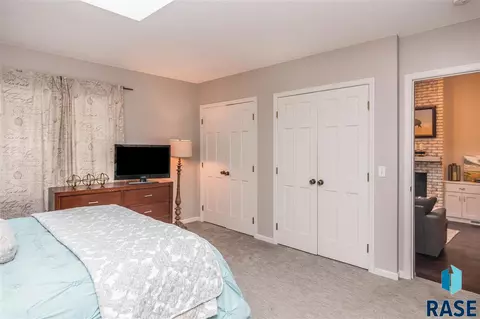 1501 S 5th Ave, Sioux Falls, SD 57105 photo 13