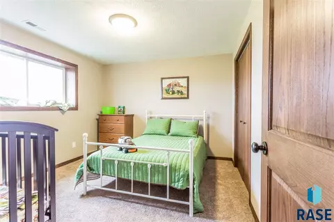 1205 N Caleb Ave, Sioux Falls, SD 57103 photo 21
