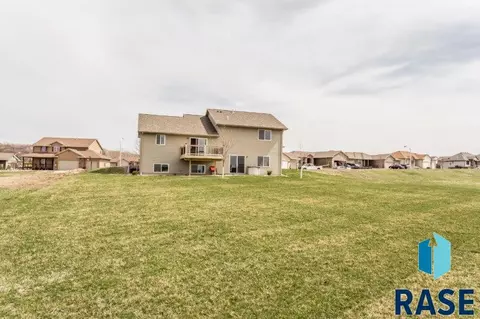 1205 N Caleb Ave, Sioux Falls, SD 57103 photo 31