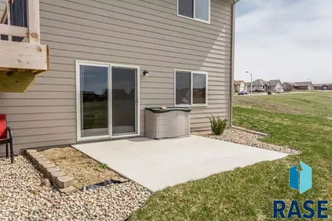 1205 N Caleb Ave, Sioux Falls, SD 57103 photo 33