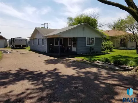 47429 258th St, Renner, SD 57055 photo 1