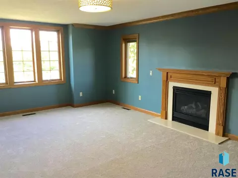 3001 W Donahue Dr, Sioux Falls, SD 57105 photo 21