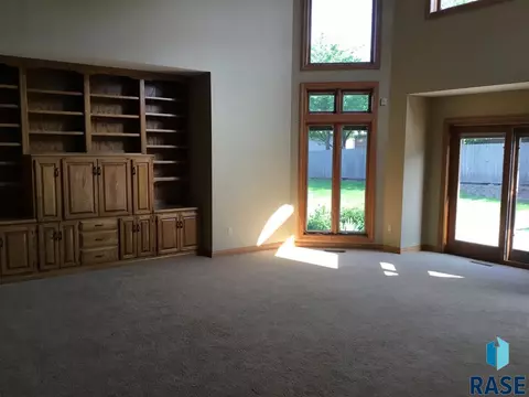 3001 W Donahue Dr, Sioux Falls, SD 57105 photo 18
