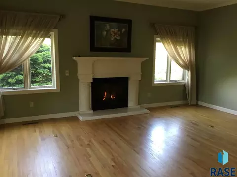 3001 W Donahue Dr, Sioux Falls, SD 57105 photo 13