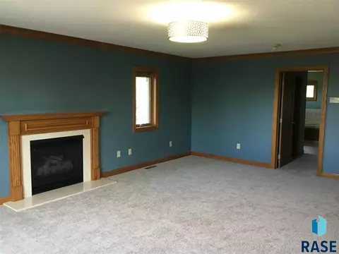 3001 W Donahue Dr, Sioux Falls, SD 57105 photo 22