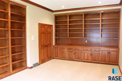 3001 W Donahue Dr, Sioux Falls, SD 57105 photo 29