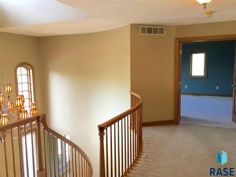 3001 W Donahue Dr, Sioux Falls, SD 57105 photo 28