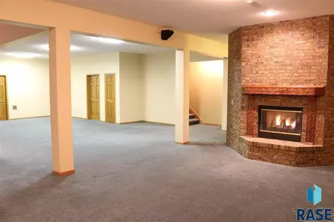 3001 W Donahue Dr, Sioux Falls, SD 57105 photo 30