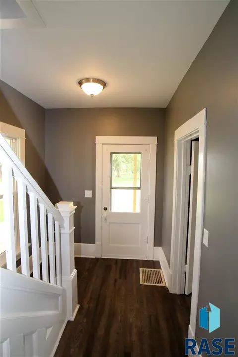 209 S Cherry St, Worthing, SD 57077 photo 6