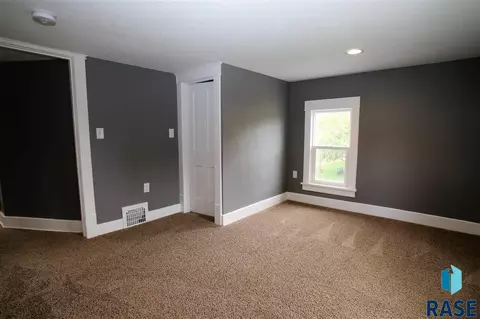 209 S Cherry St, Worthing, SD 57077 photo 14